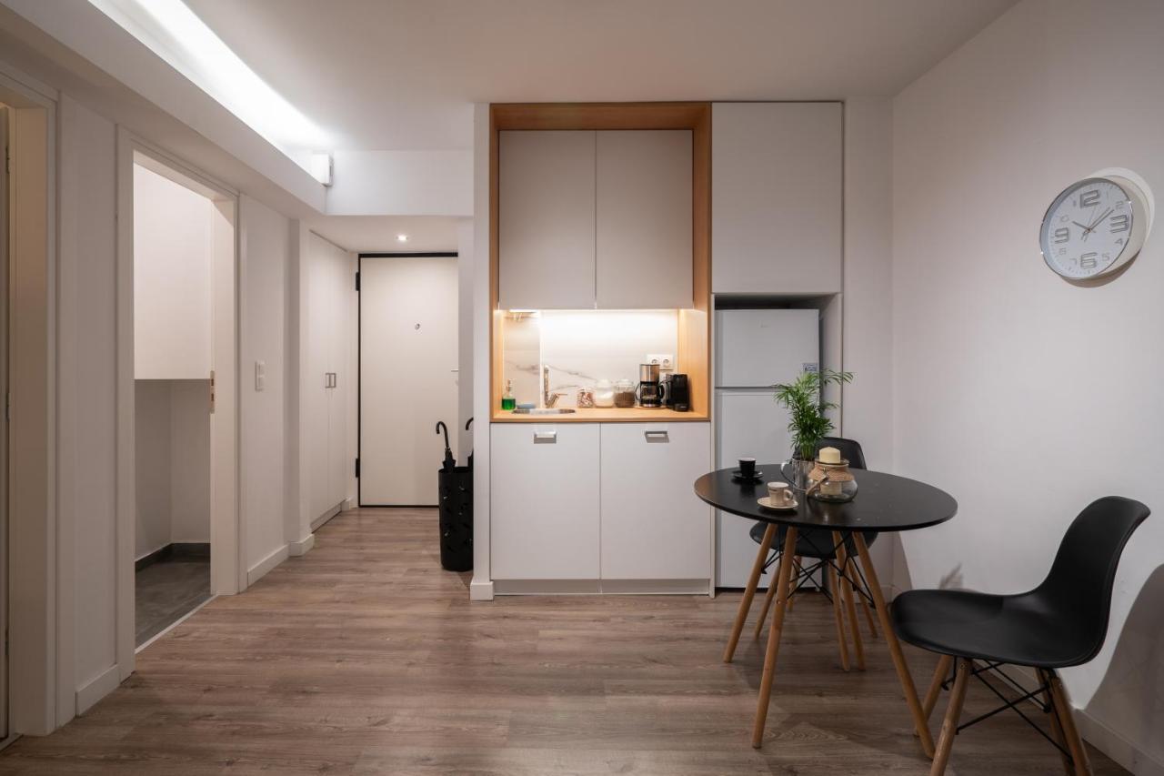 אתונה Plaka With Acropolis Rooftop View Access מראה חיצוני תמונה